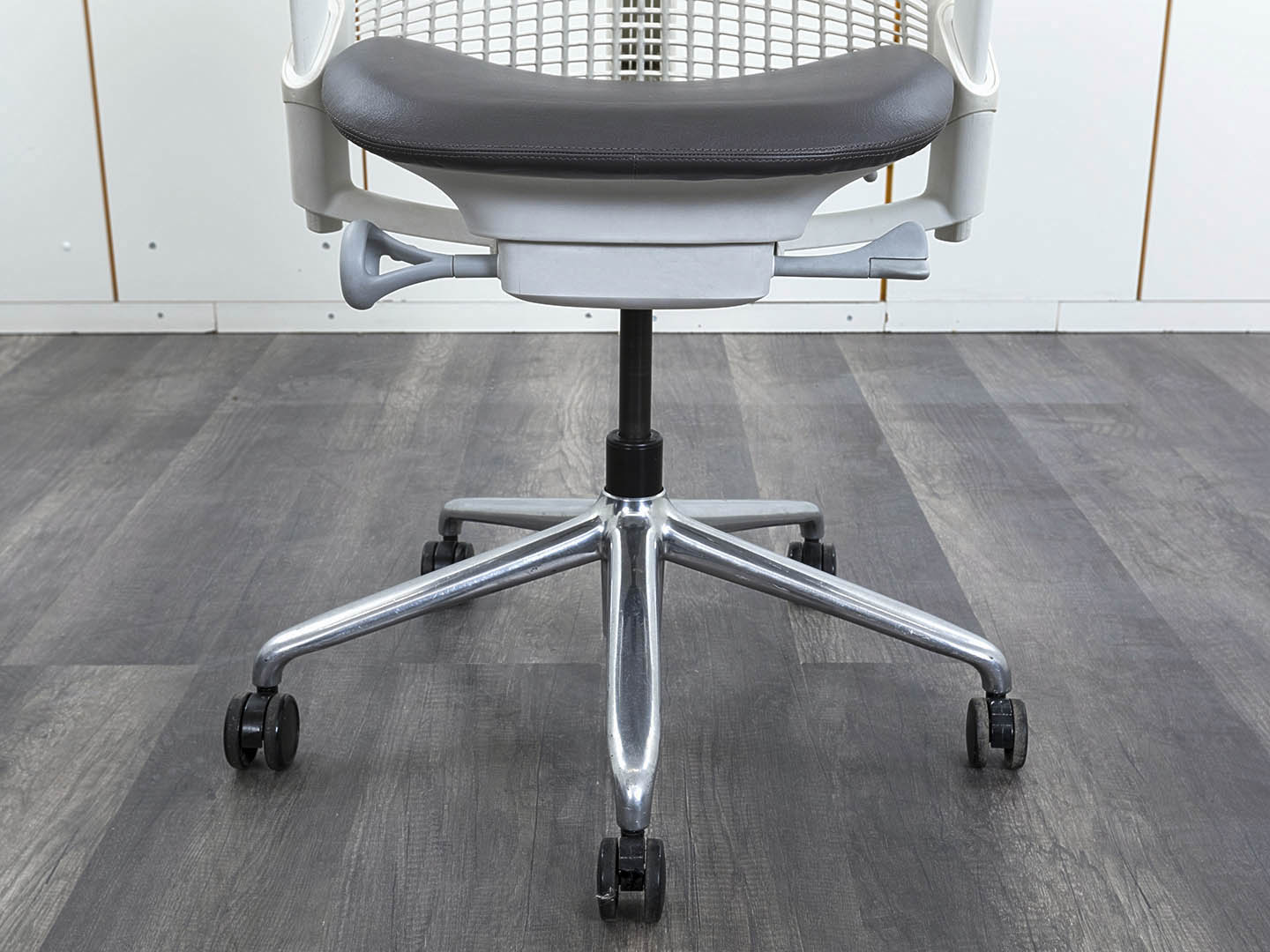 Кресло herman miller sayl